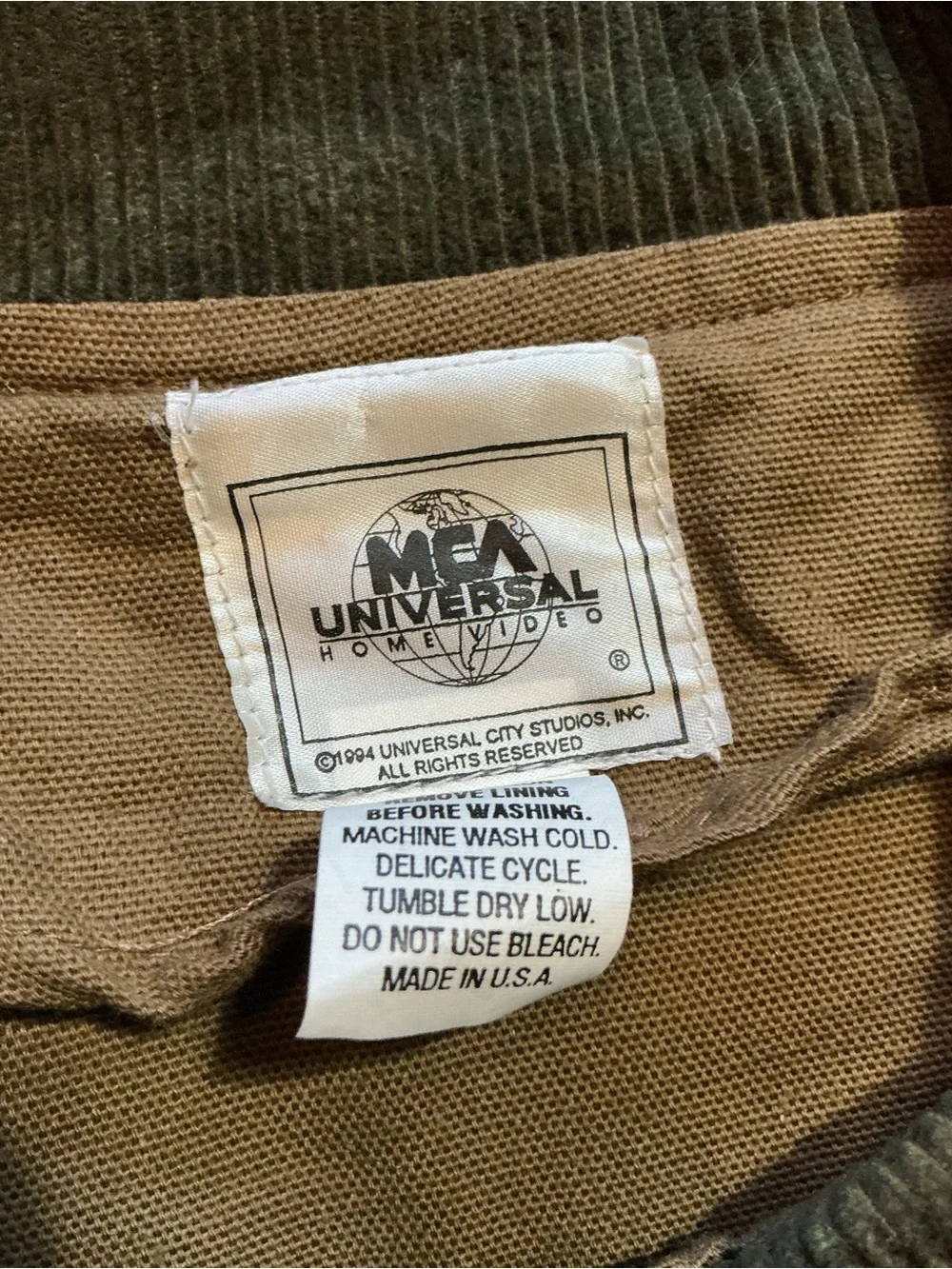 Vintage 1994 MCA Universal Home Video Film The River Wild Movie Jacket